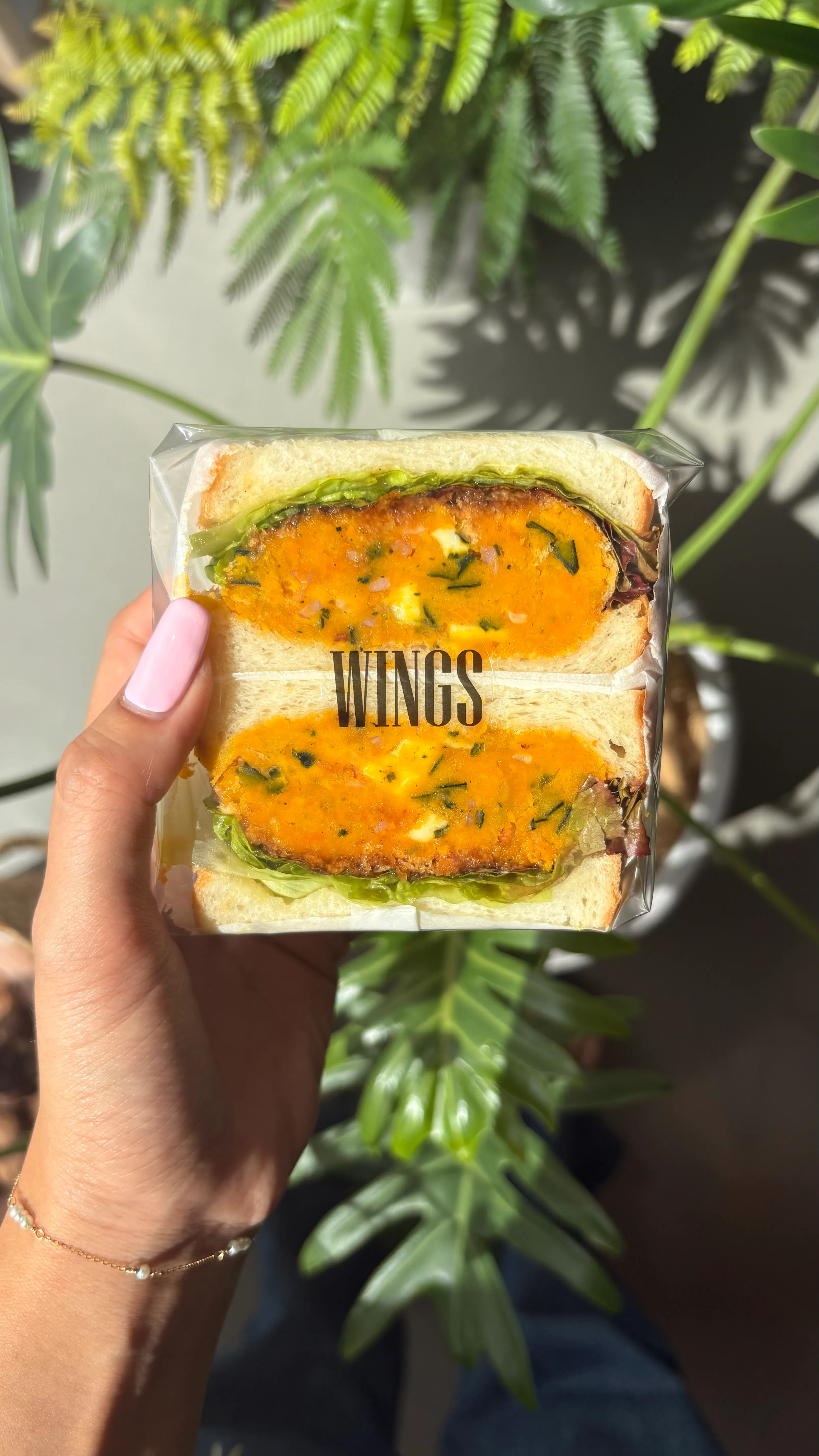 明日は定休日となります。また水曜日にお会いしましょう。